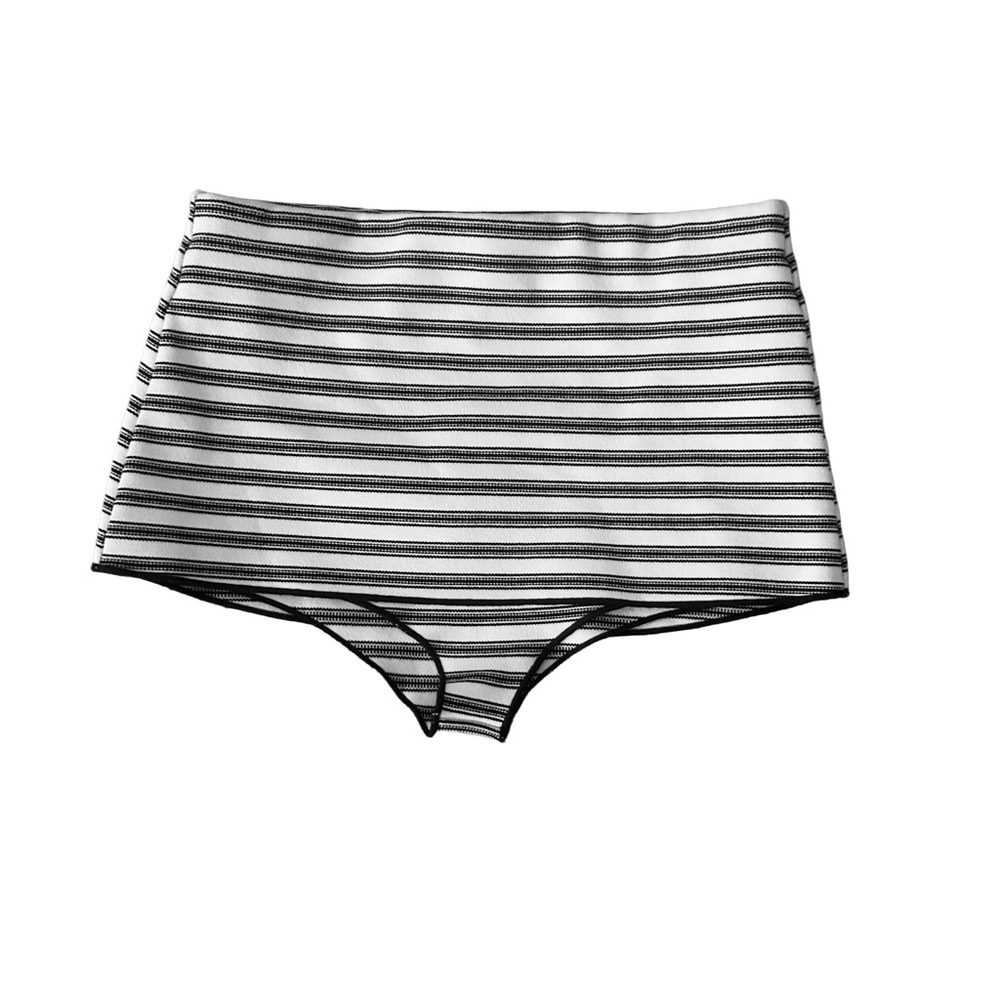 Zara Black and White Striped High Waist Hipster Hot Pants.